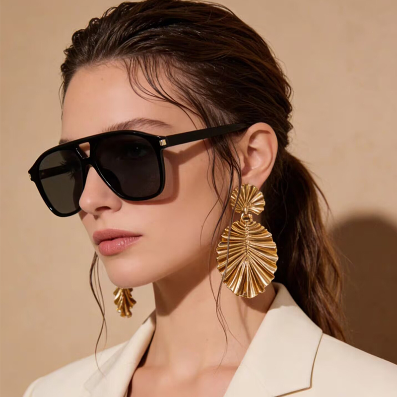 Occhiali da sole da donna di l - Women'S Fashion Week Paris recensione e prezzo