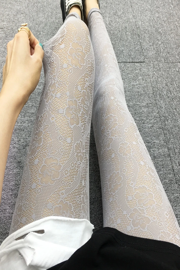 I pantaloni in pizzo della Cor - Women'S Fashion Trends Summer 2025 recensione e prezzo